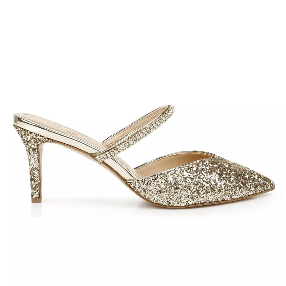 JEWEL BADGLEY MISCHKA
Women's Jan Evening Mule Hells in gold glitter